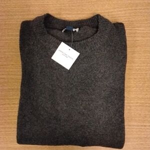 American Eagle Outfitters Men's Dark Brown Crewneck Sweater